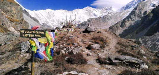 Kenchenjung Trek